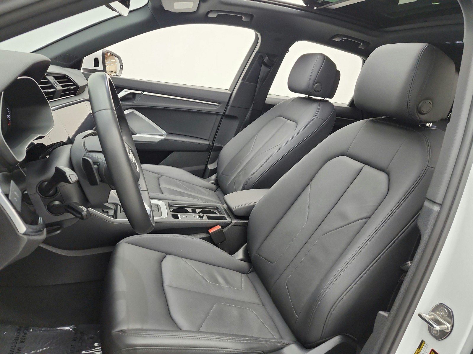 Used 2024 Audi Q3 2.0T Premium AWD/4WD image 10