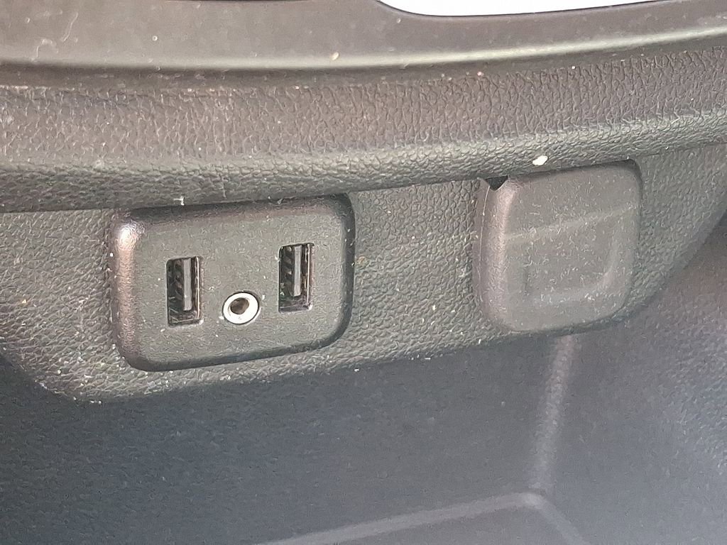 Used 2018 Chevrolet Traverse LT AWD/4WD image 26