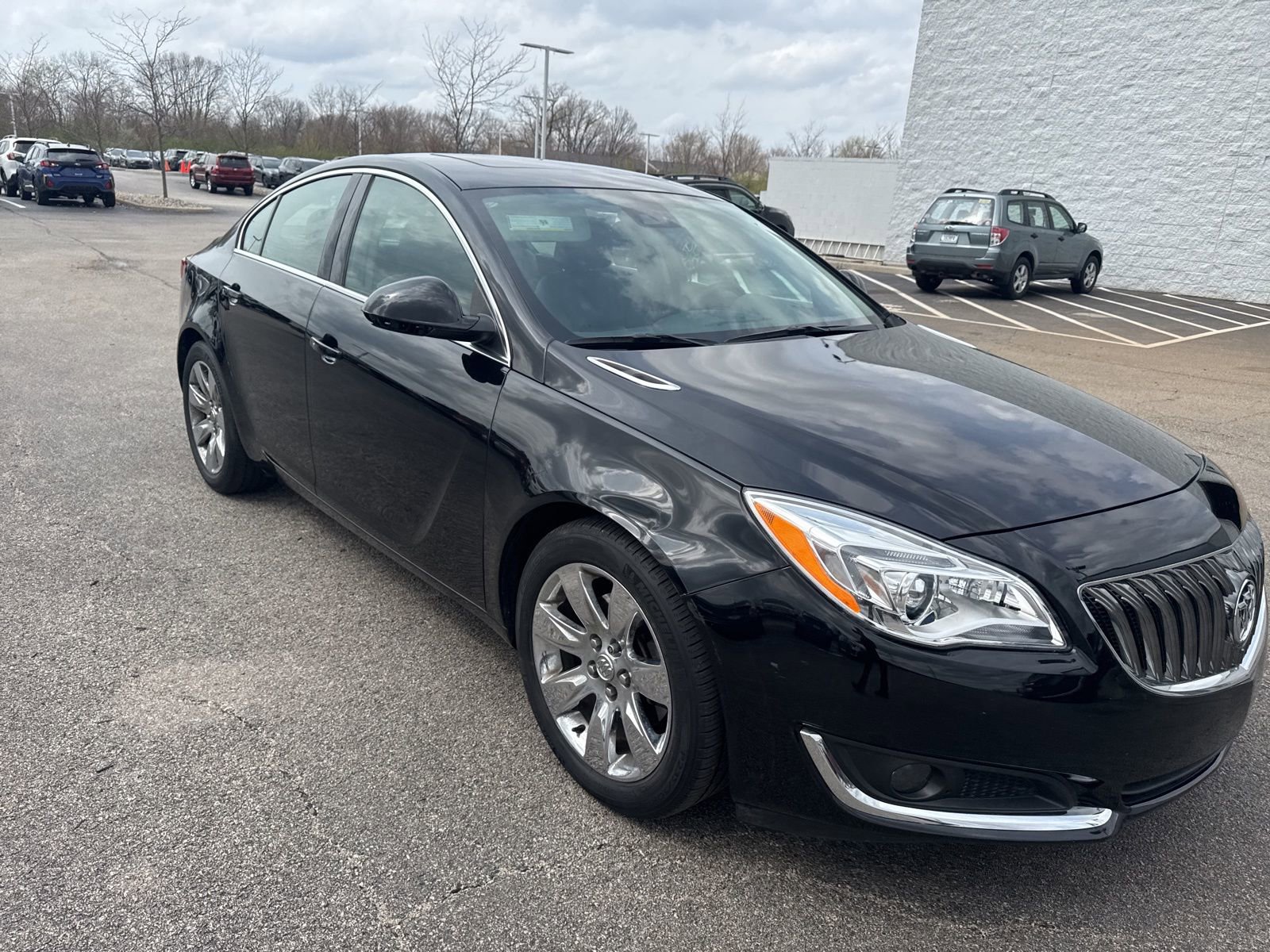 Used 2016 Buick Regal Premium w/ Driver Confidence Package #1 image 1