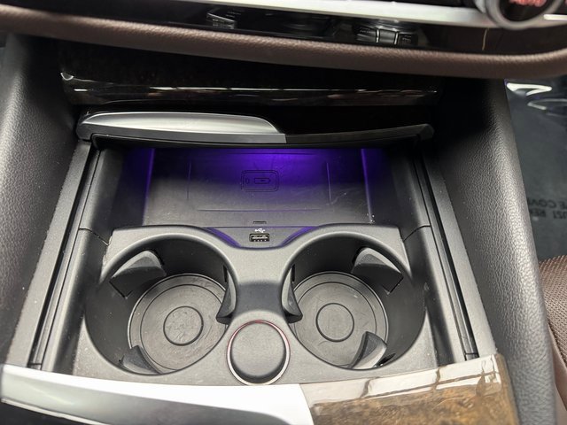 Used 2018 BMW 540i xDrive w/ Luxury Seating Package image 19