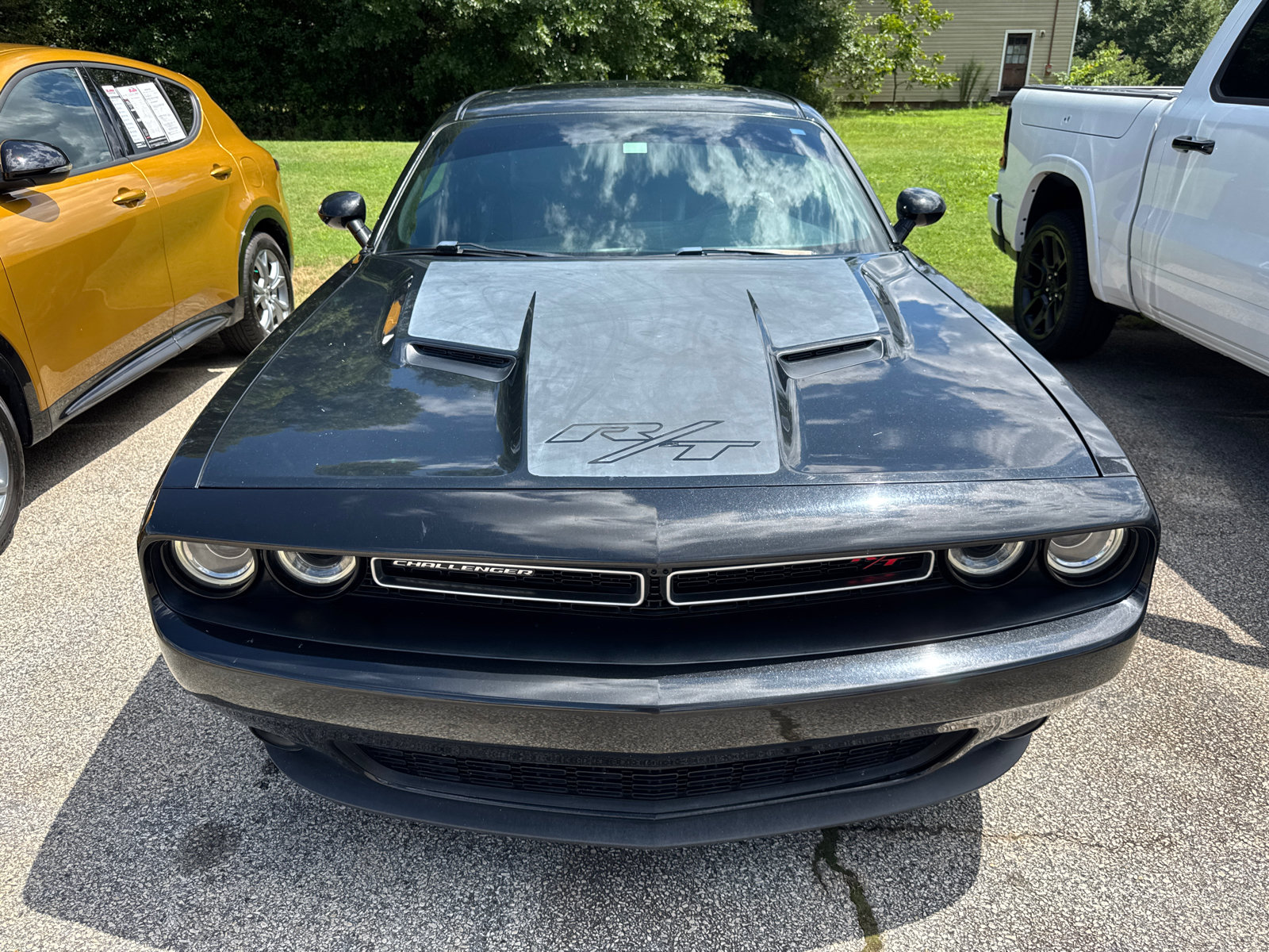 Used 2015 Dodge Challenger R/T w/ Quick Order Package 22B R/T RWD image 2