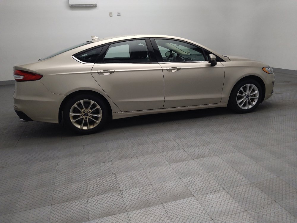 Used 2019 Ford Fusion SE FWD image 10