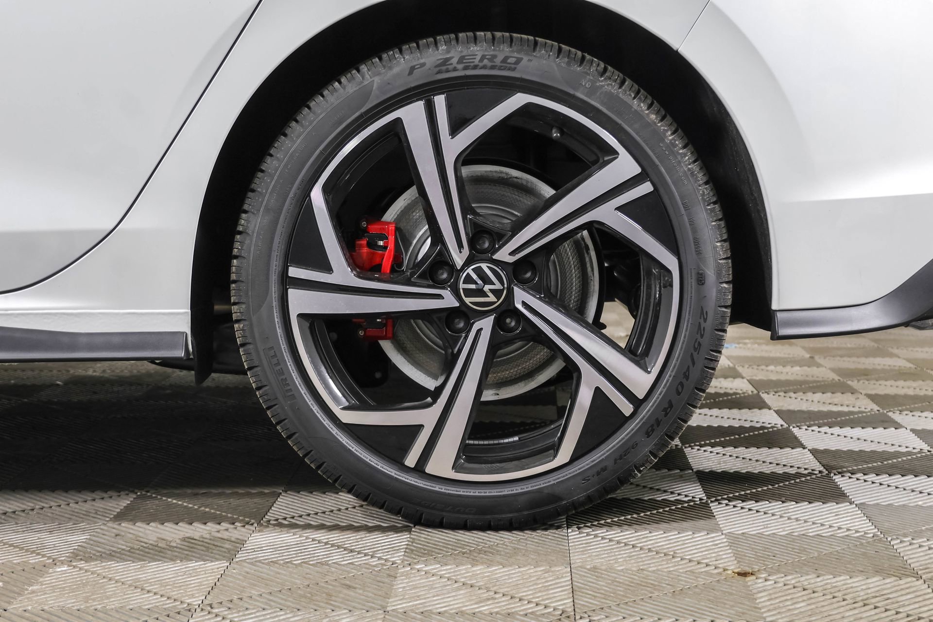 New 2026 Volkswagen GTI SE image 18