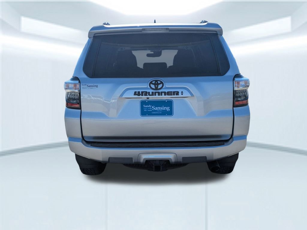 Used 2023 Toyota 4Runner SR5 Premium image 5