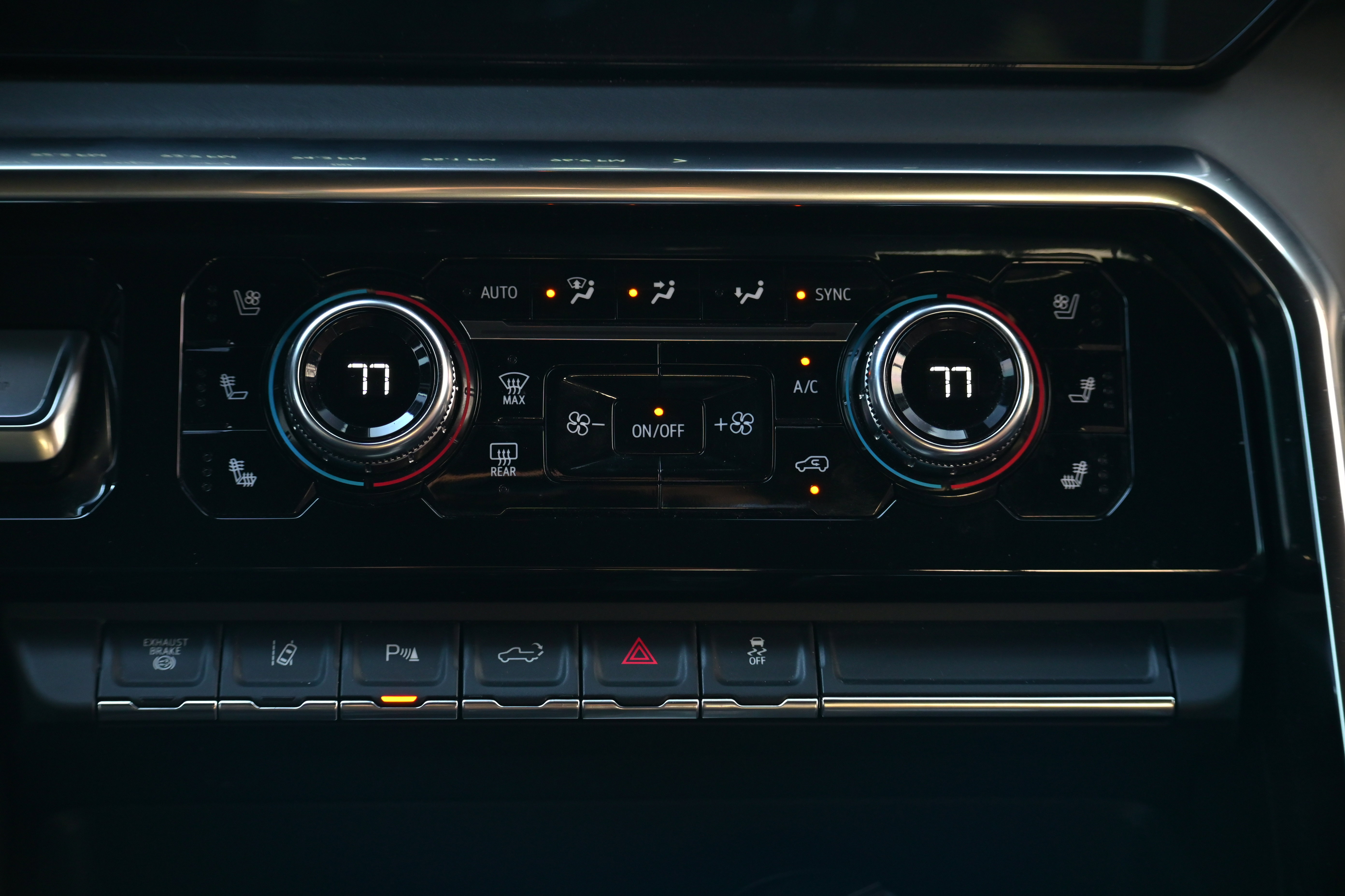 Used 2024 GMC Sierra 3500 Denali Ultimate image 19