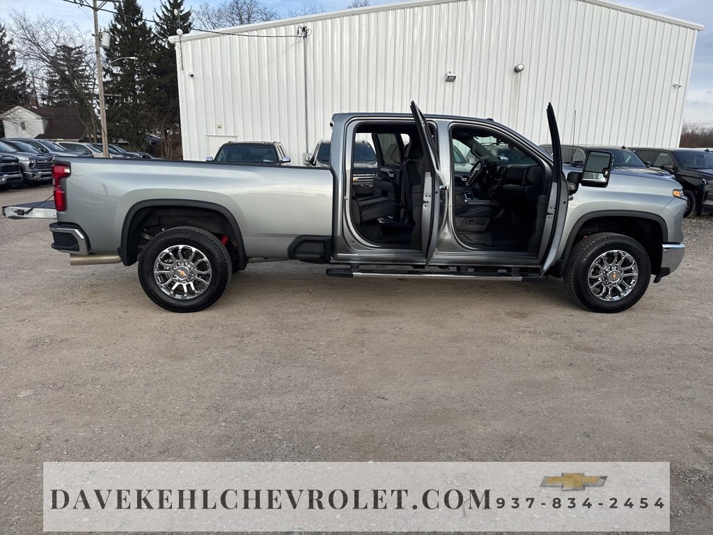 Used 2024 Chevrolet Silverado 3500 LTZ w/ LTZ Plus Package image 33