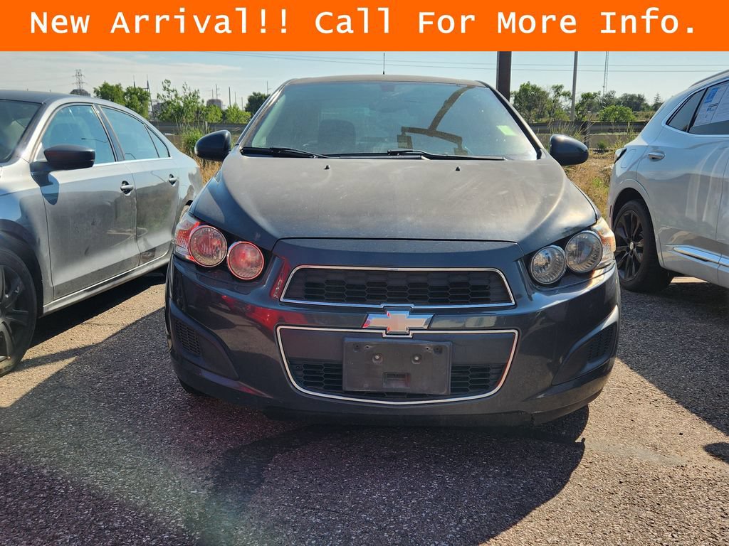 Used 2014 Chevrolet Sonic LT FWD image 3