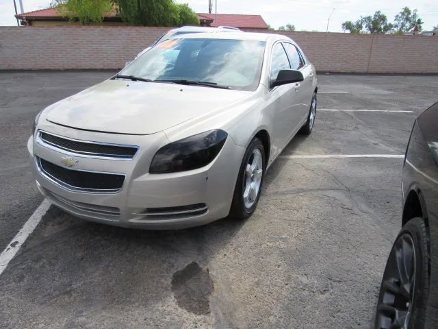 Used 2012 Chevrolet Malibu LS image 2