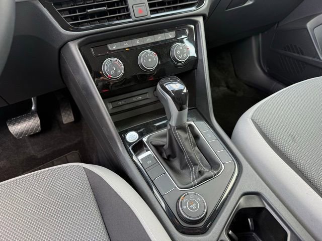 Certified 2024 Volkswagen Taos S AWD/4WD image 18