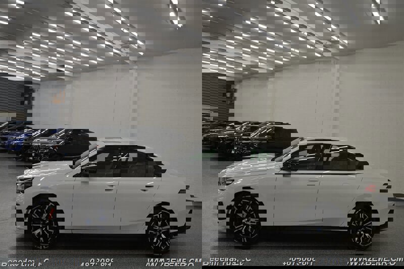 Used 2024 BMW i5 M60 w/ Premium Package image 4