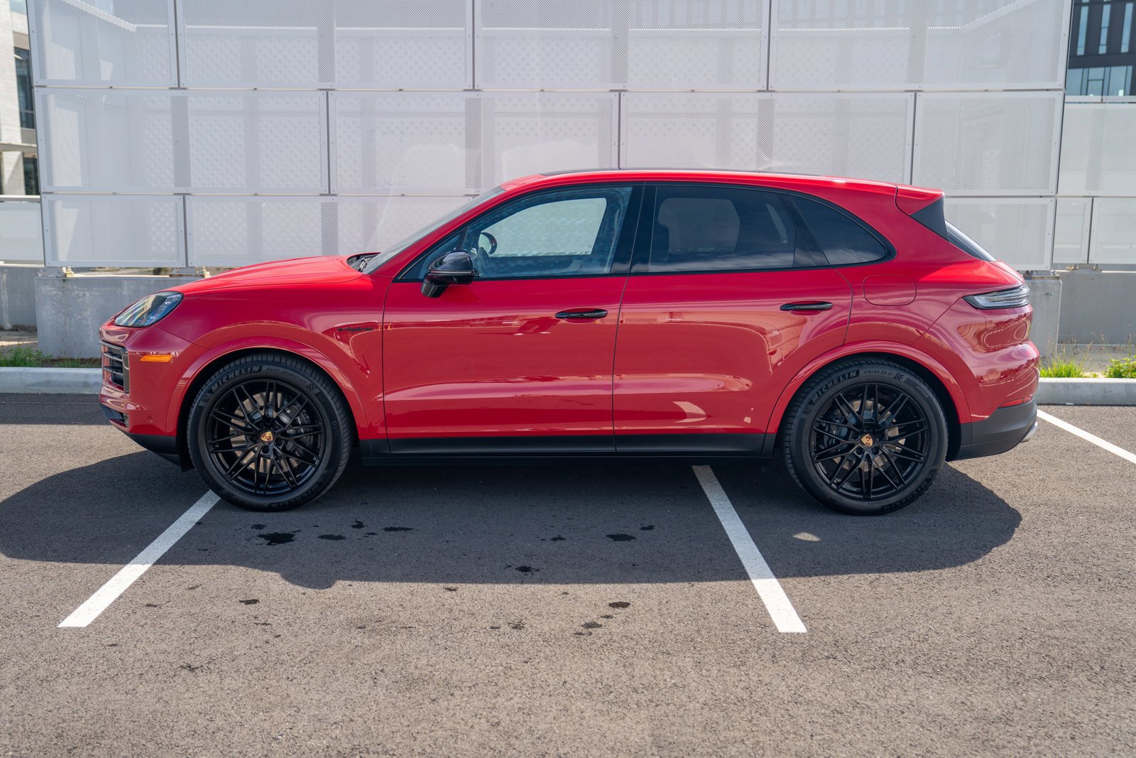 Certified 2025 Porsche Cayenne E-Hybrid AWD/4WD video 2