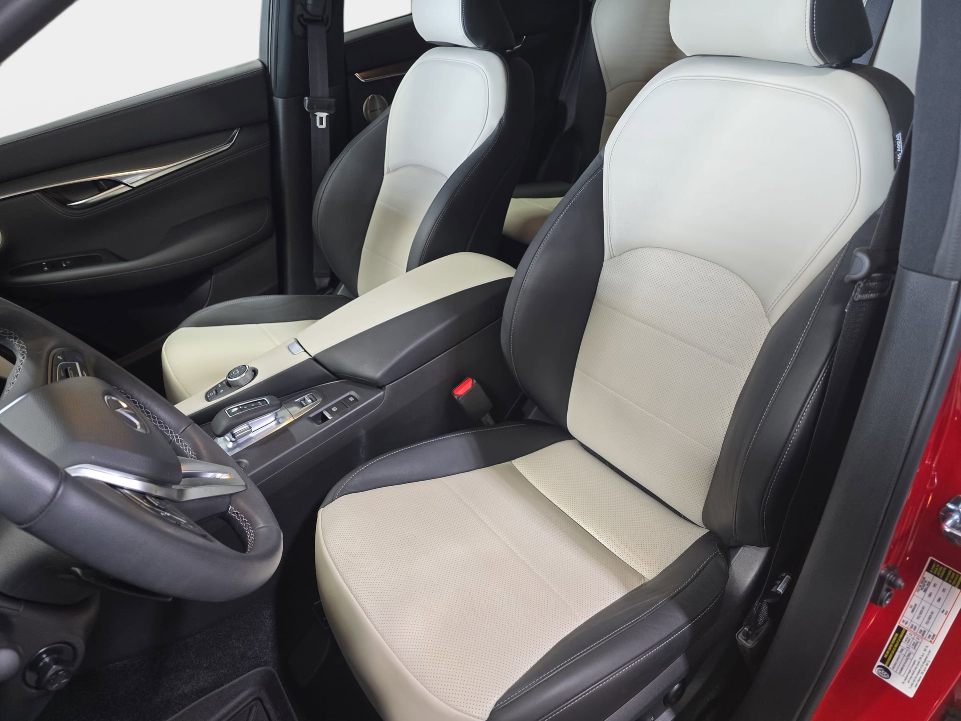 Certified 2025 INFINITI QX55 Essential AWD/4WD image 15