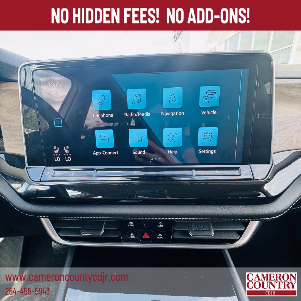 Used 2025 Volkswagen Atlas SE FWD image 18