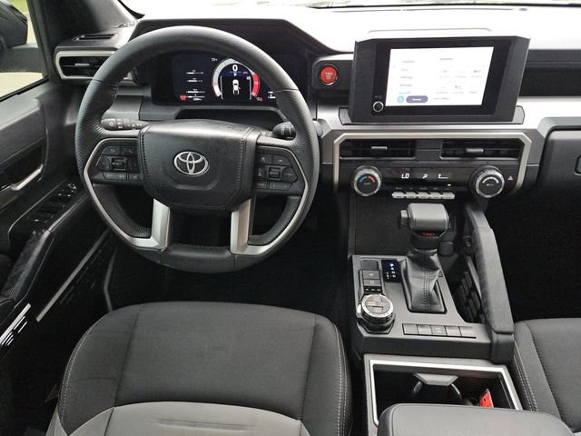 Used 2024 Toyota Tacoma TRD Off-Road image 4