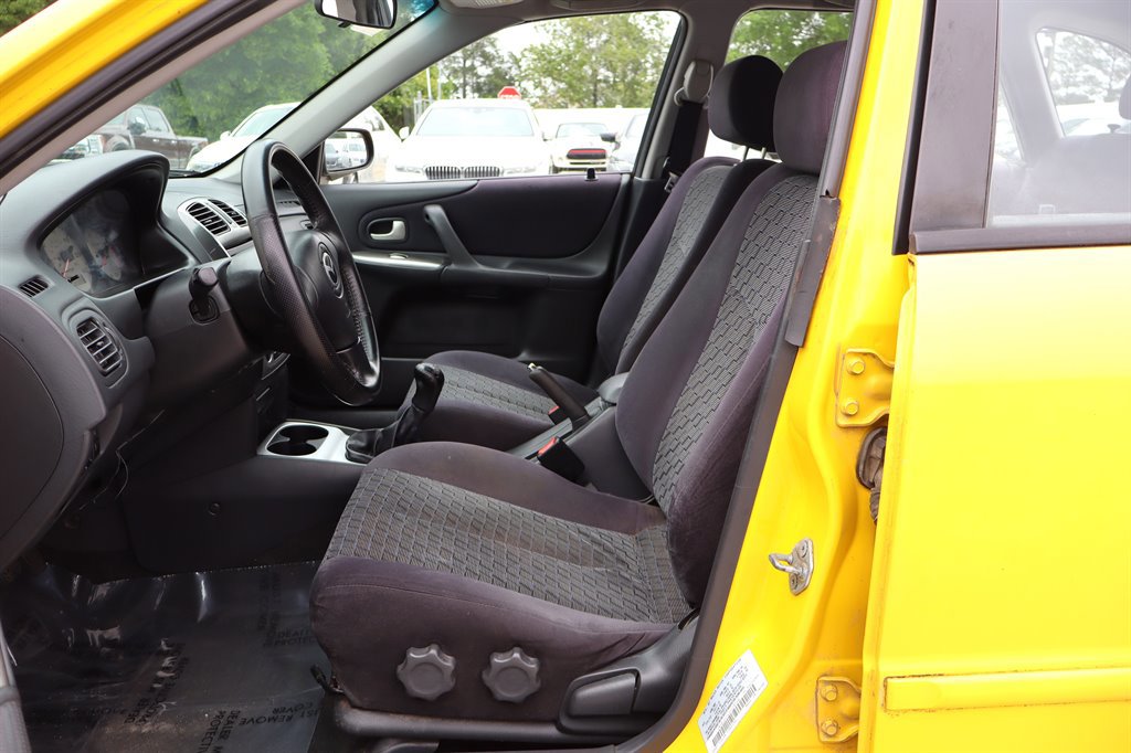 Used 2003 MAZDA Protege5 FWD image 14