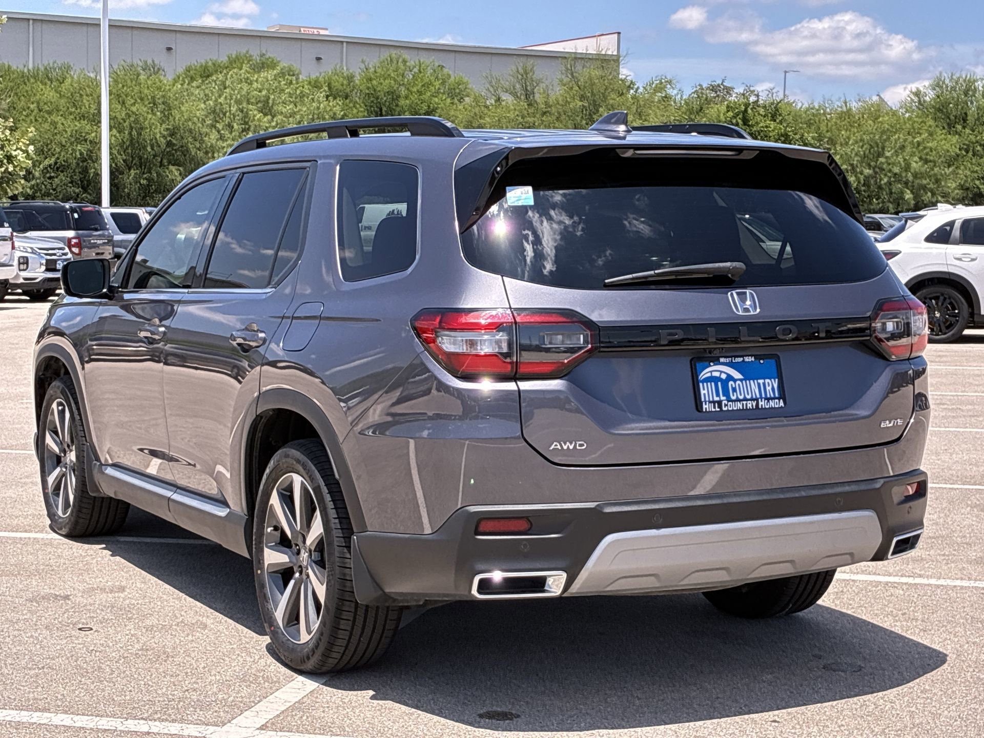 Certified 2024 Honda Pilot Elite image 4
