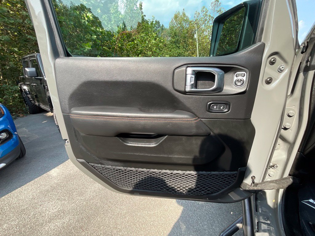 Used 2022 Jeep Gladiator Mojave w/ LED Lighting Group AWD/4WD image 8