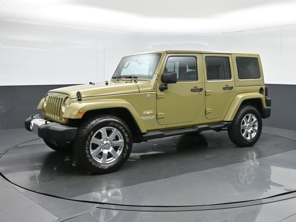 Used 2013 Jeep Wrangler Unlimited Sahara w/ Connectivity Group image 3