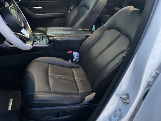 Used 2025 MAZDA CX-90 3.3 Turbo w/ Select Package AWD/4WD image 4