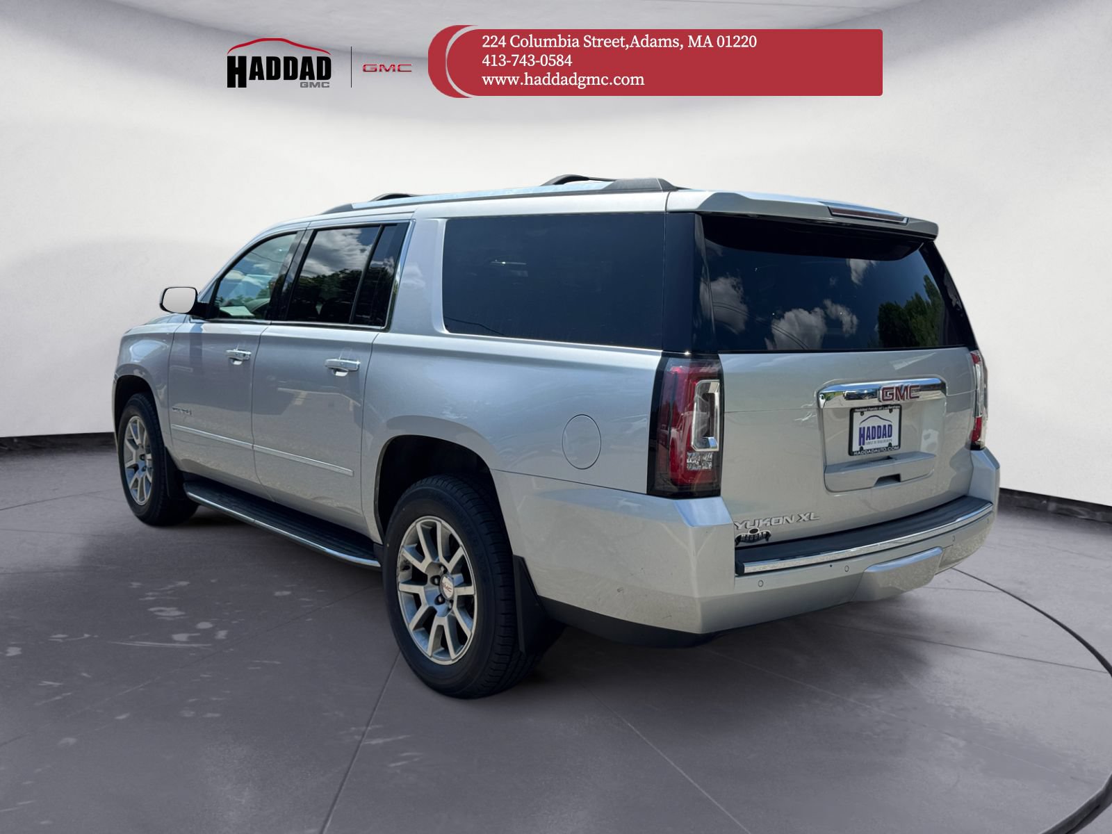 Used 2020 GMC Yukon XL Denali AWD/4WD image 6