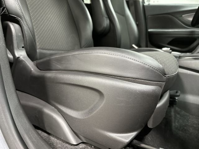 Used 2019 Buick Encore Preferred w/ Safety Package image 28