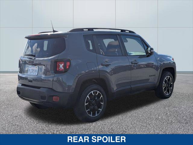 Used 2023 Jeep Renegade Latitude AWD/4WD image 5