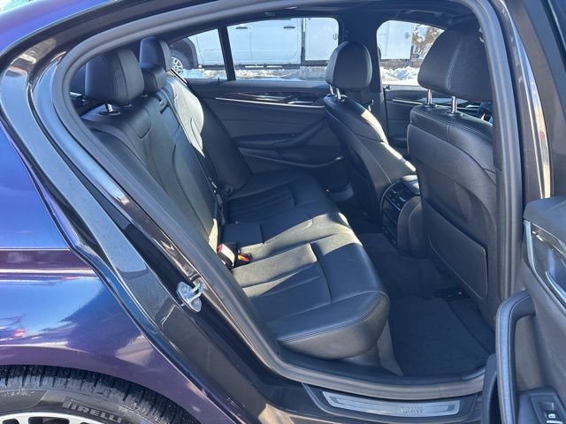 Used 2020 BMW 530e w/ Convenience Package image 29