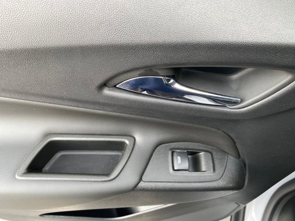 Used 2022 Chevrolet Equinox LT image 17