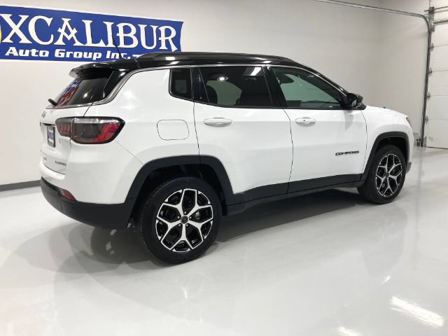 Used 2025 Jeep Compass Limited AWD/4WD image 20