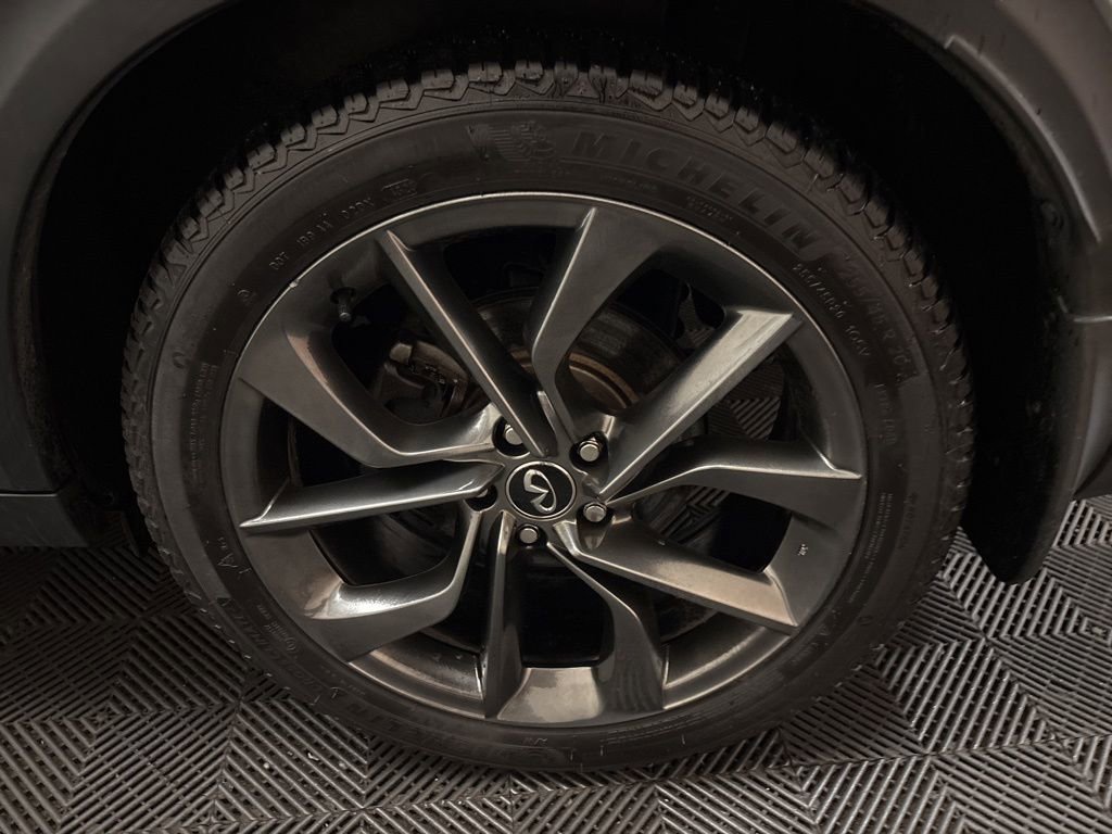 Used 2019 INFINITI QX50 Essential w/ Sensory Package image 26