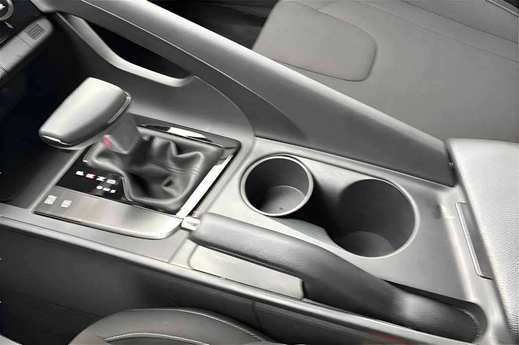 Certified 2025 Hyundai Elantra Sport image 21