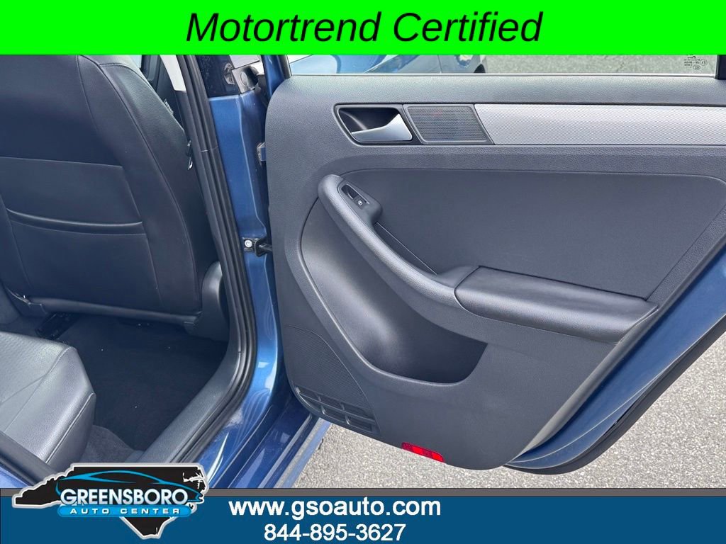 Used 2017 Volkswagen Jetta SE FWD image 26