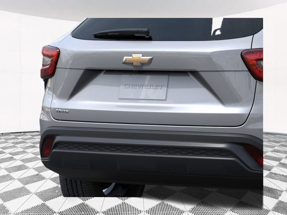 New 2026 Chevrolet Trax LS w/ LS Convenience Package FWD image 23