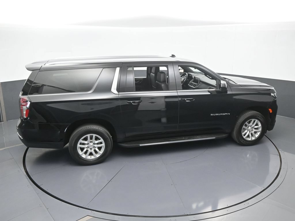 Used 2024 Chevrolet Suburban LT RWD image 55