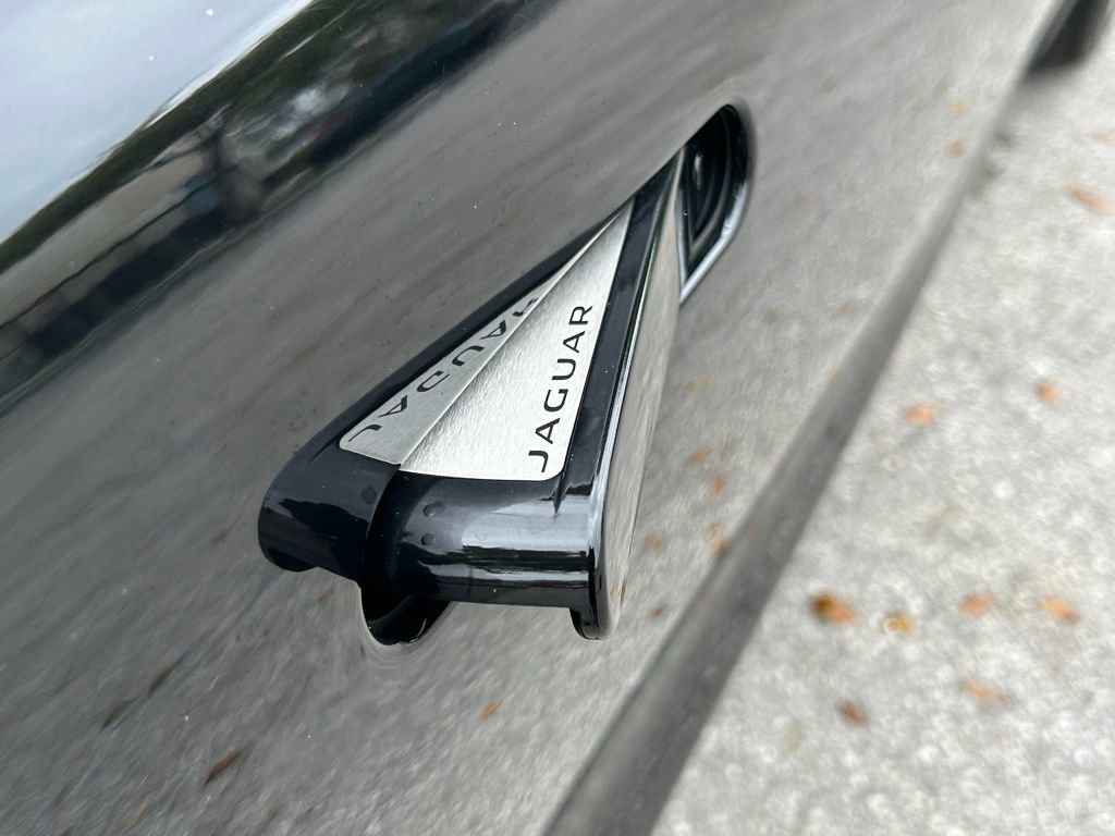 Used 2024 Jaguar F-TYPE R-Dynamic image 32