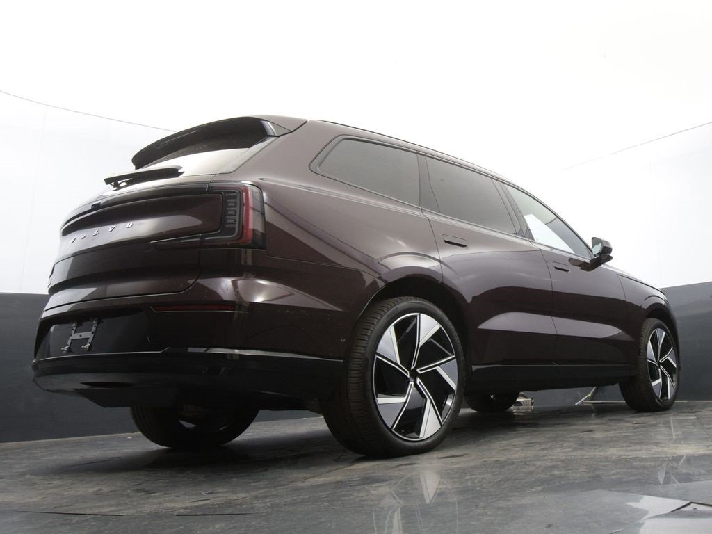 New 2025 Volvo EX90 Ultra image 35