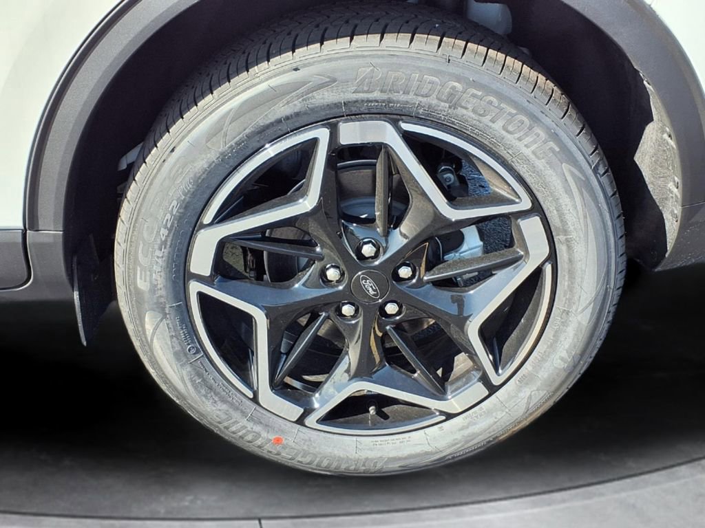 New 2026 Ford Escape Platinum w/ Equipment Group 601A image 17