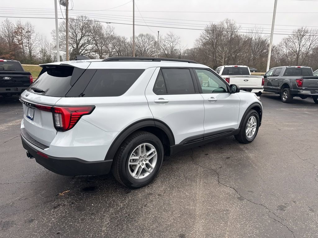New 2026 Ford Explorer Active image 3