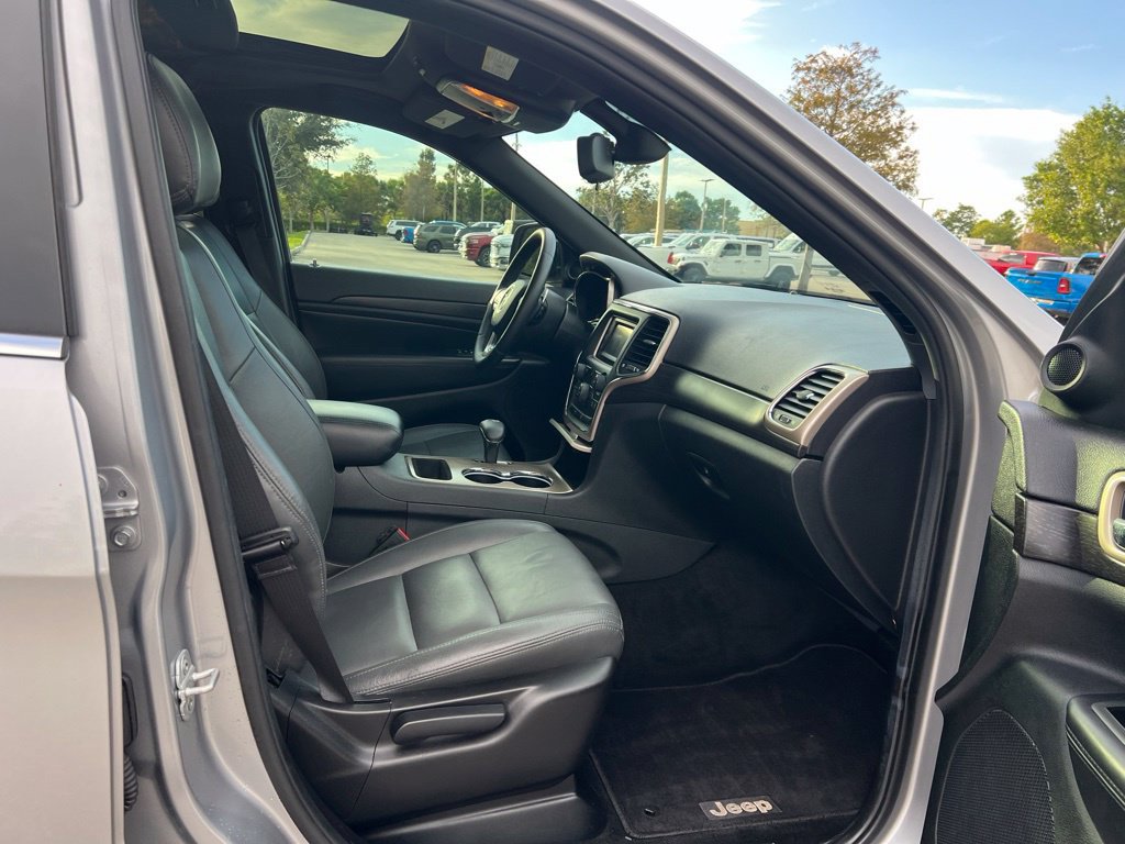 Used 2014 Jeep Grand Cherokee Laredo w/ Quick Order Package 23E RWD image 16