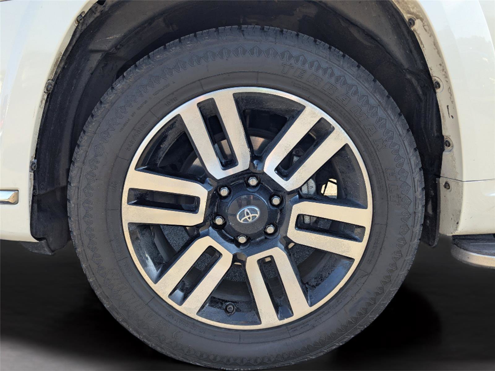 Used 2018 Toyota 4Runner Limited image 9