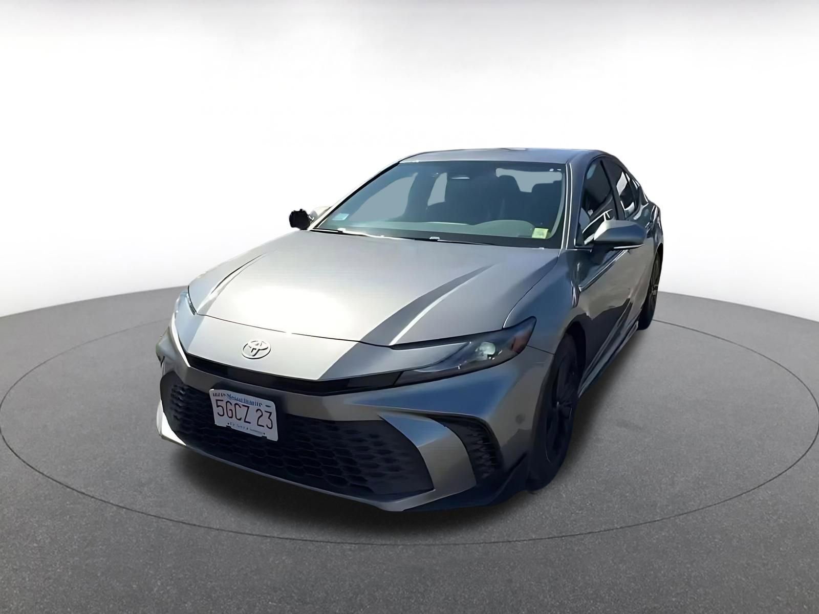 Used 2025 Toyota Camry SE FWD image 7