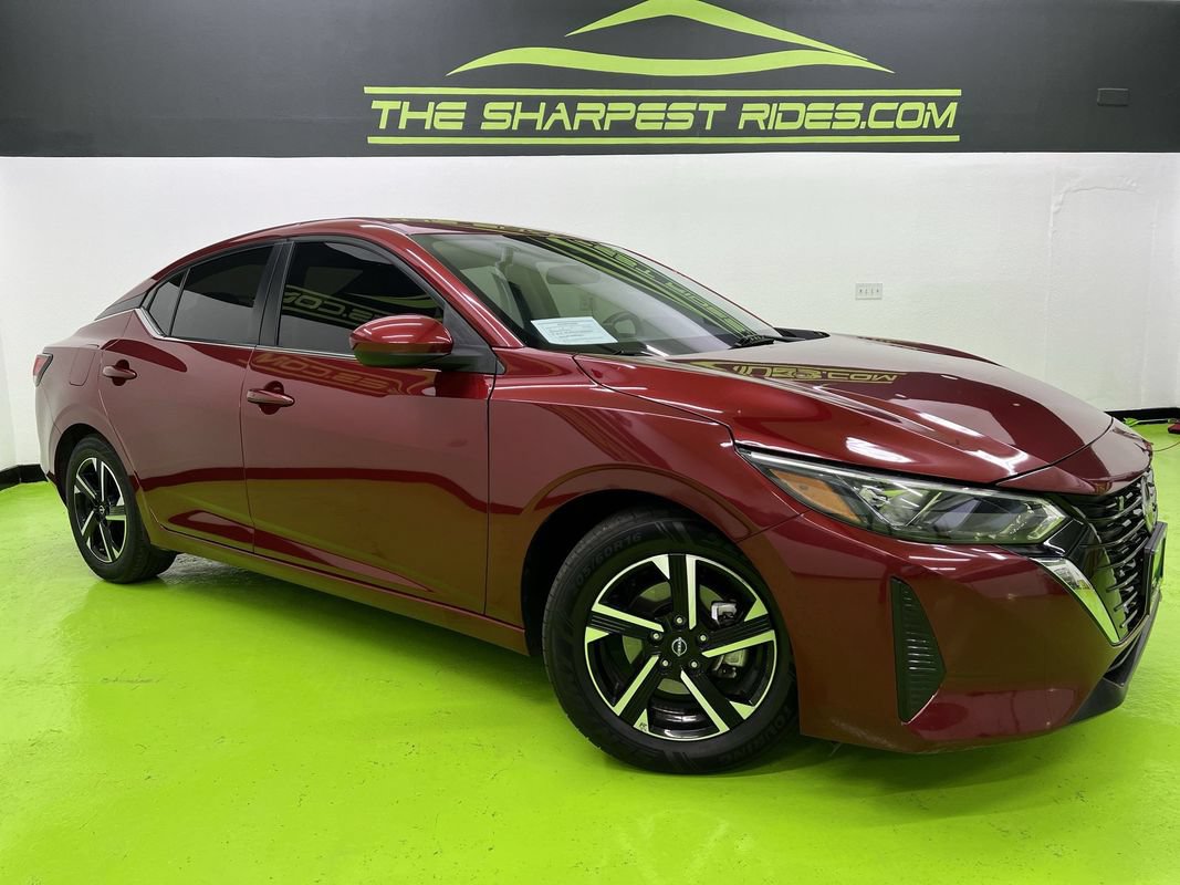 Used 2024 Nissan Sentra SV FWD image 1
