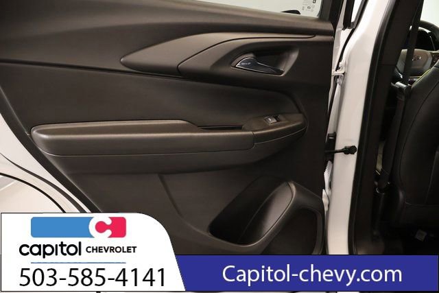 Used 2025 Chevrolet TrailBlazer ACTIV w/ Convenience Package image 27
