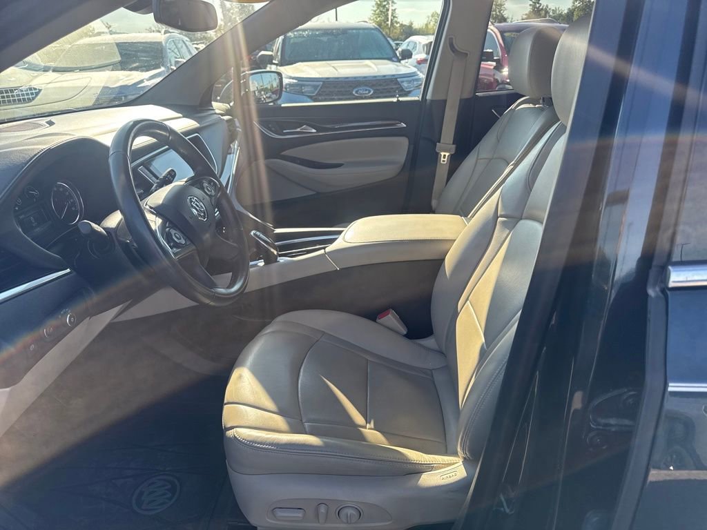 Used 2019 Buick Enclave Essence image 10