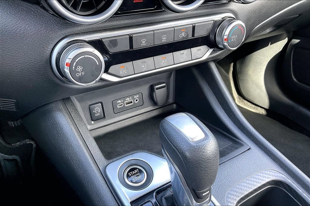 Used 2024 Nissan Sentra SV FWD image 25