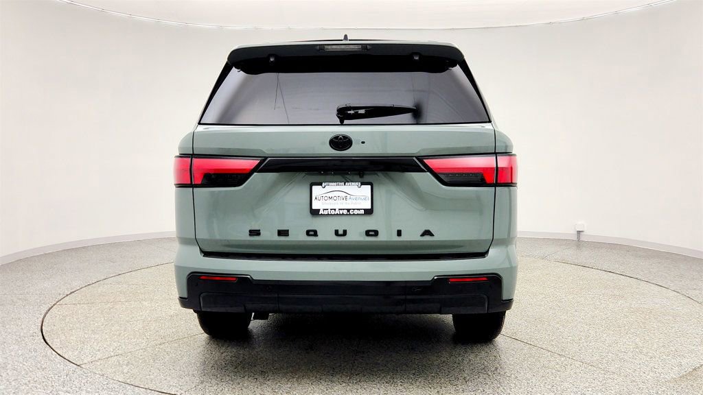 Used 2024 Toyota Sequoia Platinum image 6