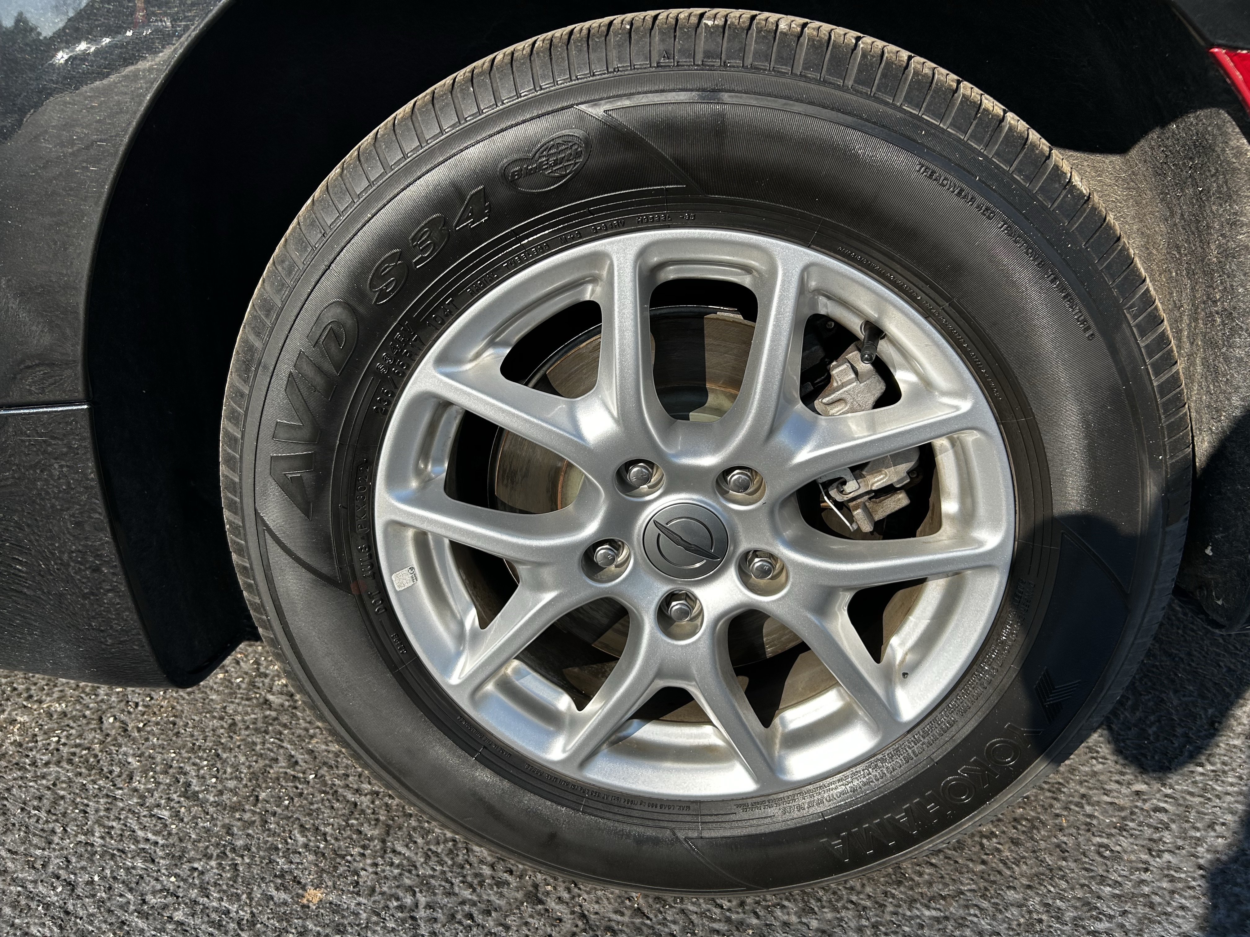 Used 2023 Chrysler Pacifica Touring-L FWD image 25