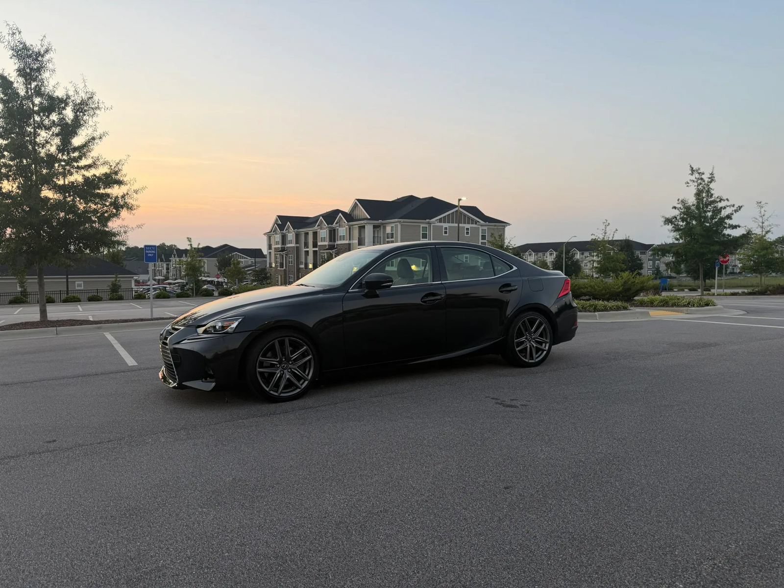 Used 2017 Lexus IS 300 AWD w/ Premium Package image 7