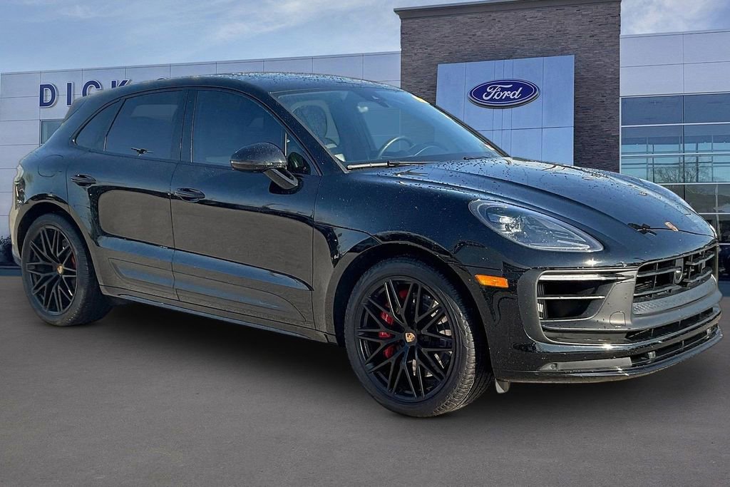 Used 2023 Porsche Macan GTS image 1