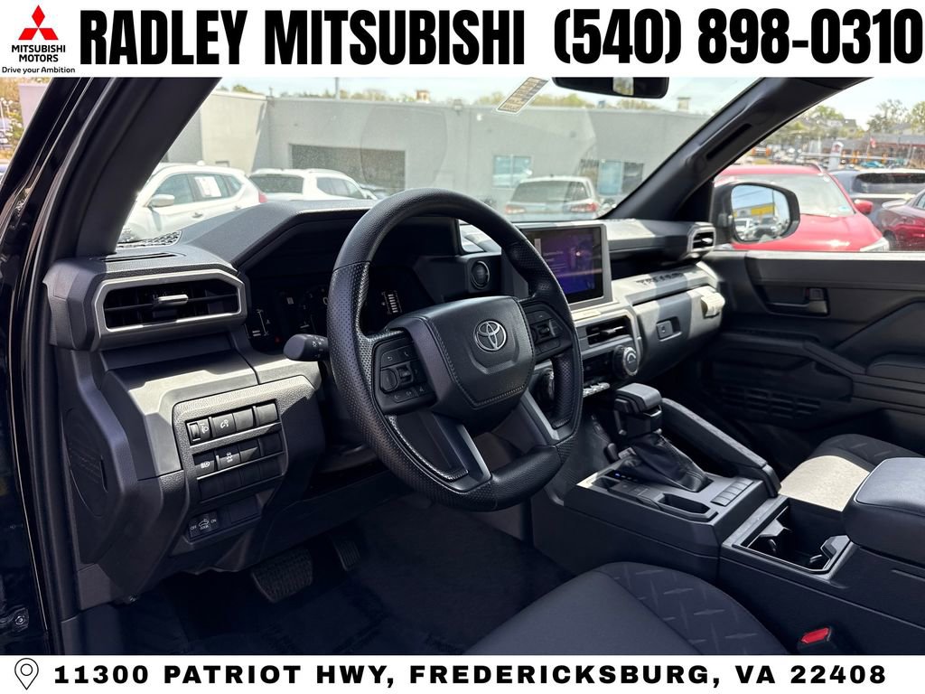 Used 2024 Toyota Tacoma SR image 4